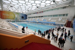 今夜体能课后，北京首钢调整名单备战德甲，更衣室稳定，临场指挥获称赞的简单介绍